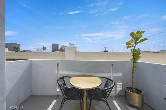 900 S Westgate PH4, Los Angeles, CA 90049