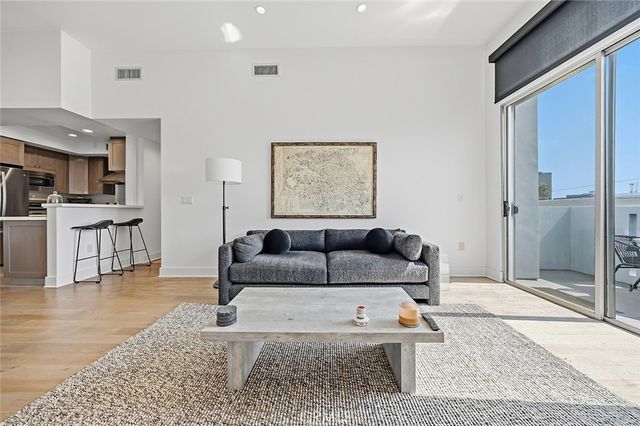 900 S Westgate PH4, Los Angeles, CA 90049