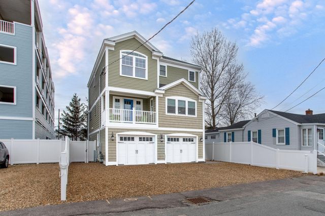 5 Fellows Avenue, Hampton, NH 03842