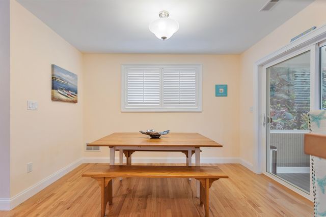 5 Fellows Avenue, Hampton, NH 03842