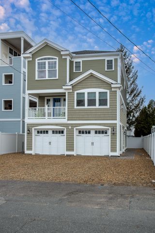 5 Fellows Avenue, Hampton, NH 03842