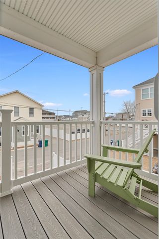 5 Fellows Avenue, Hampton, NH 03842