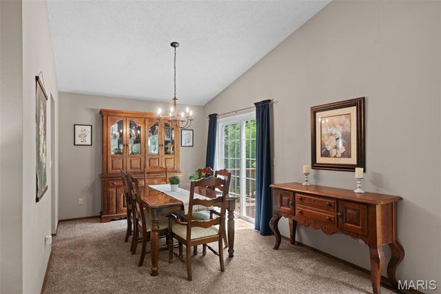 61 Crescent Hills Drive, St Peters, MO 63376