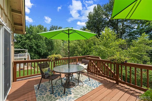 61 Crescent Hills Drive, St Peters, MO 63376
