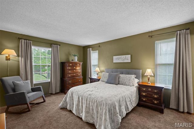 61 Crescent Hills Drive, St Peters, MO 63376
