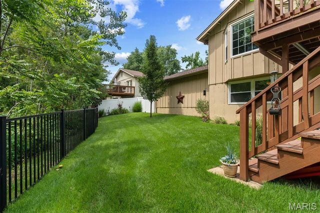 61 Crescent Hills Drive, St Peters, MO 63376