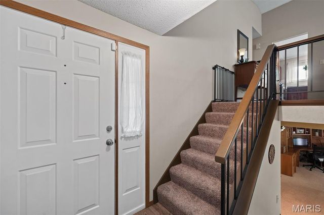 61 Crescent Hills Drive, St Peters, MO 63376