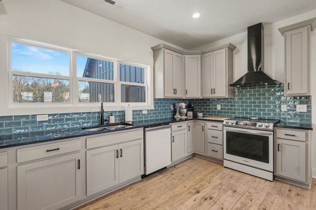 7732 Joe Rowlin Rd, Christiana, TN 37037