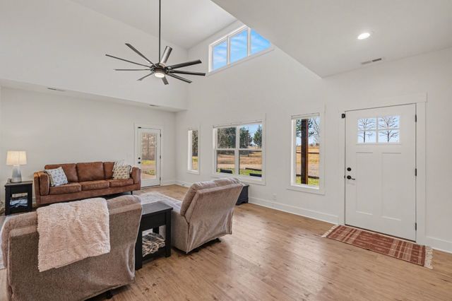 7732 Joe Rowlin Rd, Christiana, TN 37037