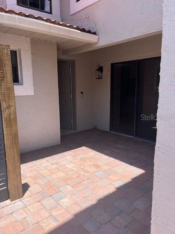 8217 BREEZE COVE LANE, Orlando, FL 32819