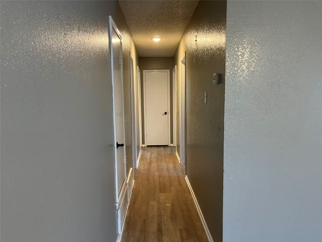 312 Briar Circle W, Crowley, TX 76036