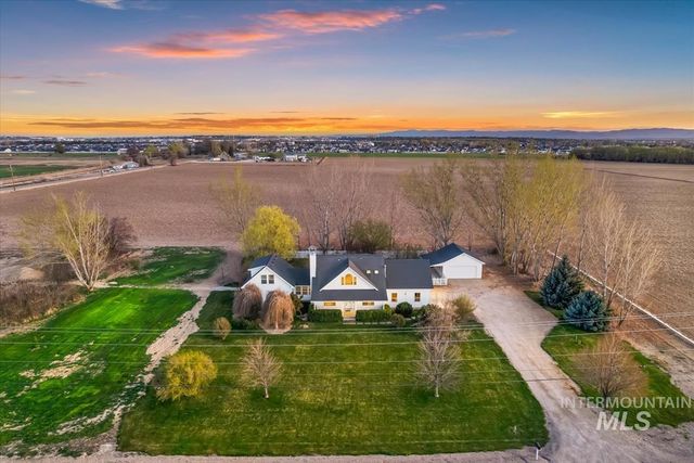 6129 Ustick Rd, Nampa, ID 83687