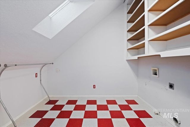 6129 Ustick Rd, Nampa, ID 83687