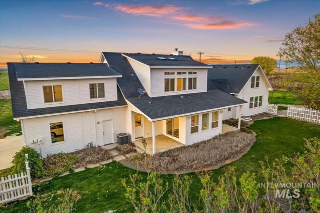 6129 Ustick Rd, Nampa, ID 83687