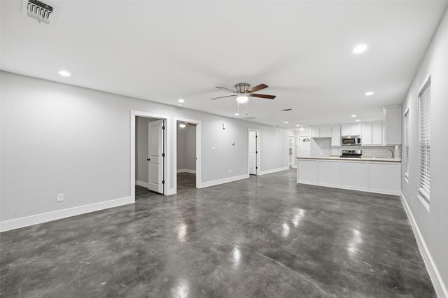 607 E Day Street, Denison, TX 75021