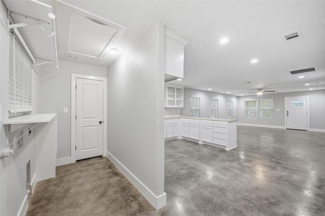 607 E Day Street, Denison, TX 75021