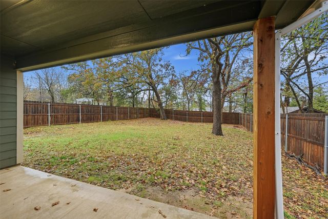 607 E Day Street, Denison, TX 75021
