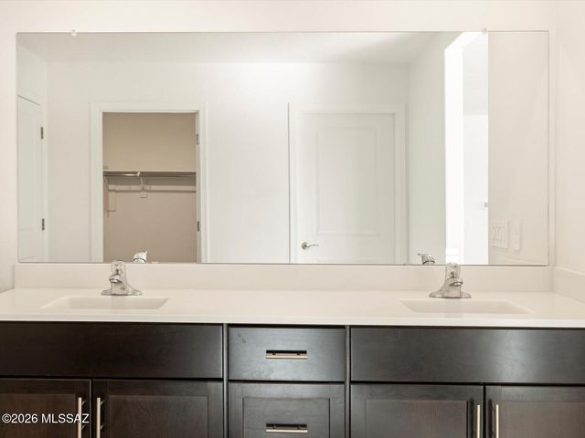 9711 W Hazelbrook Drive, Marana, AZ 85658