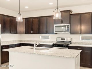 9711 W Hazelbrook Drive, Marana, AZ 85658
