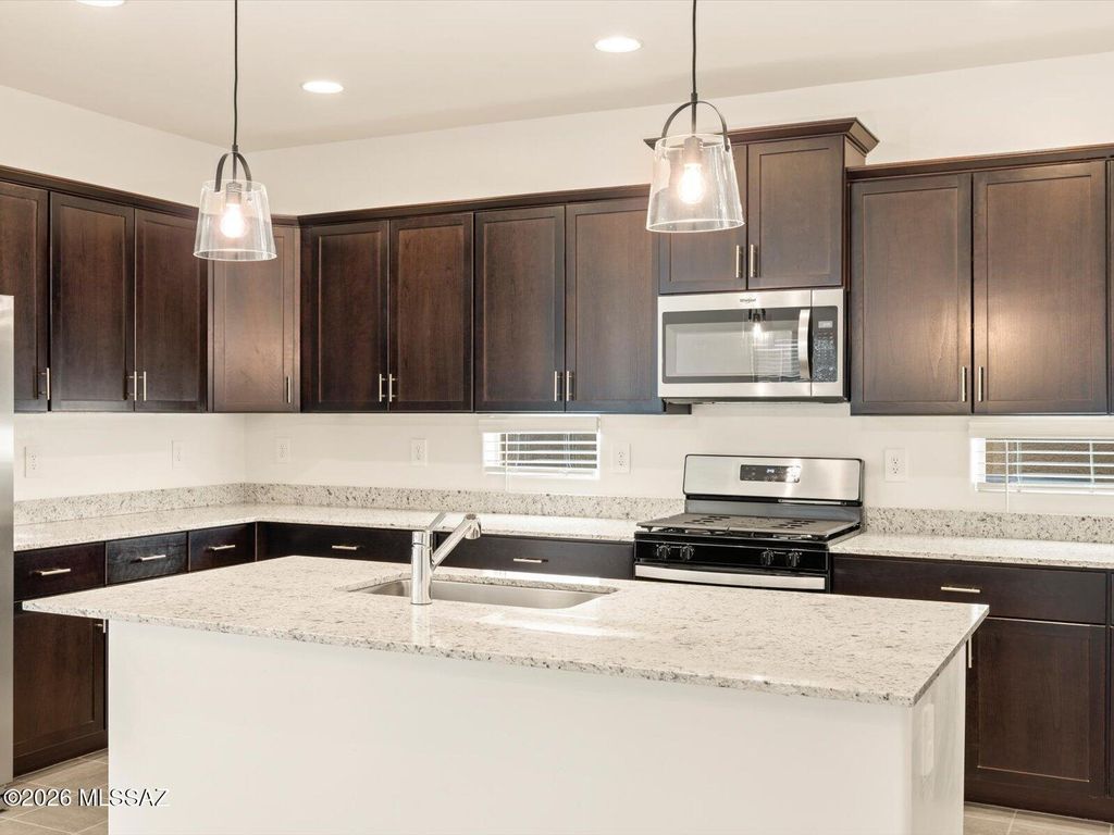 9711 W Hazelbrook Drive, Marana, AZ 85658