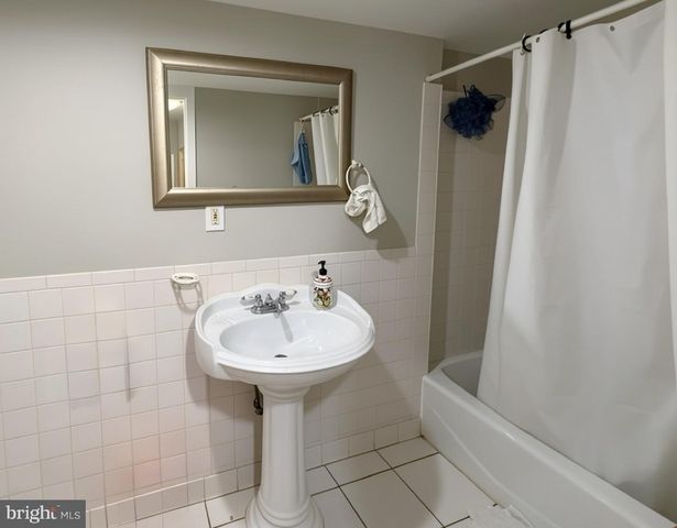 2420 HANNON ST, Hyattsville, MD 20783
