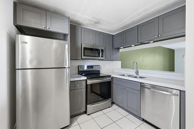 10501 W Broward Boulevard 405, Plantation, FL 33324