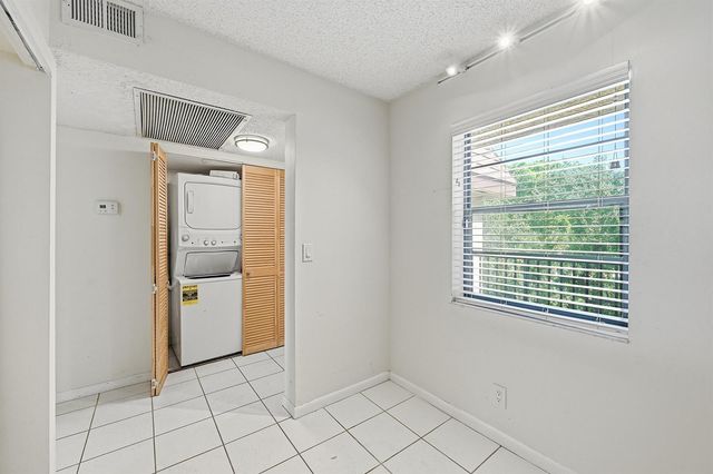 10501 W Broward Boulevard 405, Plantation, FL 33324