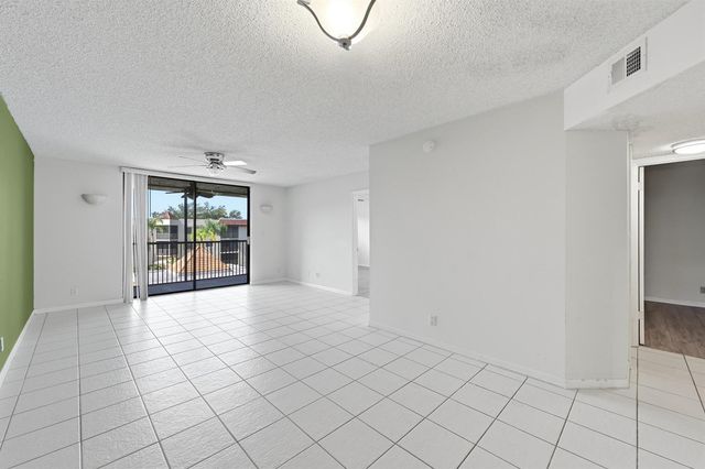 10501 W Broward Boulevard 405, Plantation, FL 33324