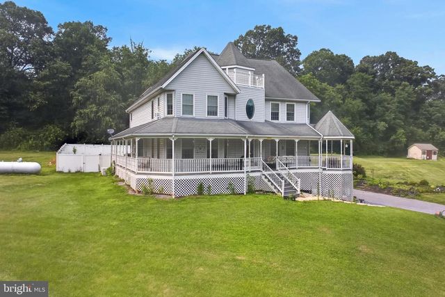 883 BRIDGETON RD, Fawn Grove, PA 17321