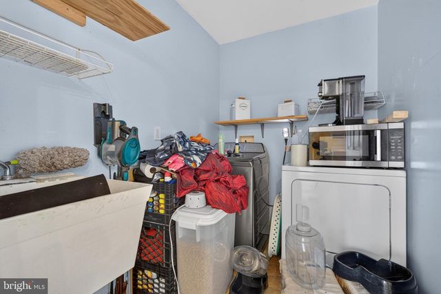 883 BRIDGETON RD, Fawn Grove, PA 17321