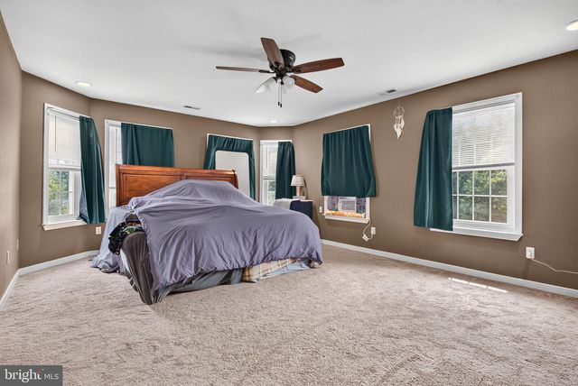 883 BRIDGETON RD, Fawn Grove, PA 17321