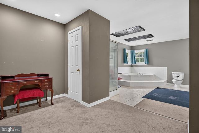 883 BRIDGETON RD, Fawn Grove, PA 17321