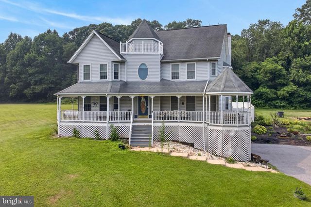 883 BRIDGETON RD, Fawn Grove, PA 17321