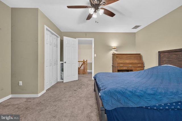 883 BRIDGETON RD, Fawn Grove, PA 17321