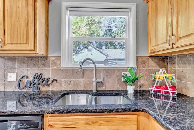 1617 E Kiowa St., Colorado Springs, CO 80909