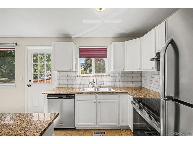 335 Pike St, Golden, CO 80401