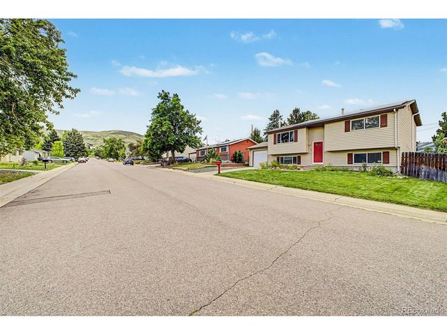 335 Pike St, Golden, CO 80401