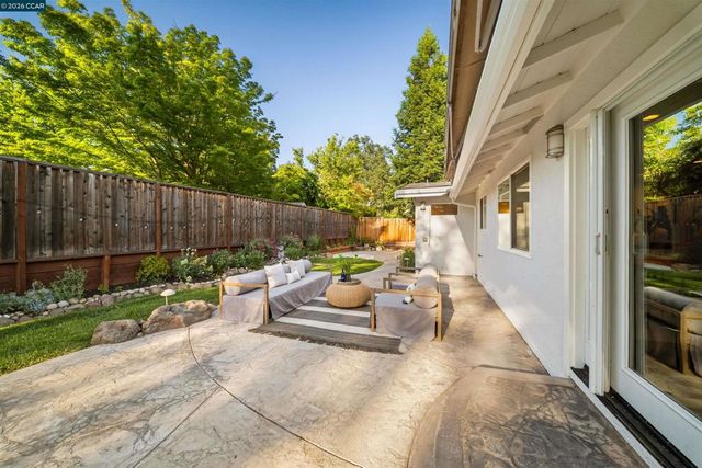 157 Clydesdale Dr, Danville, CA 94526