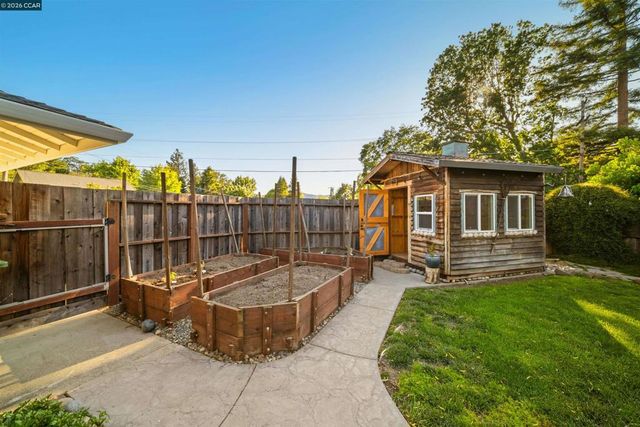 157 Clydesdale Dr, Danville, CA 94526