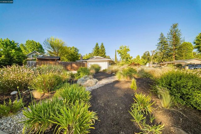 157 Clydesdale Dr, Danville, CA 94526