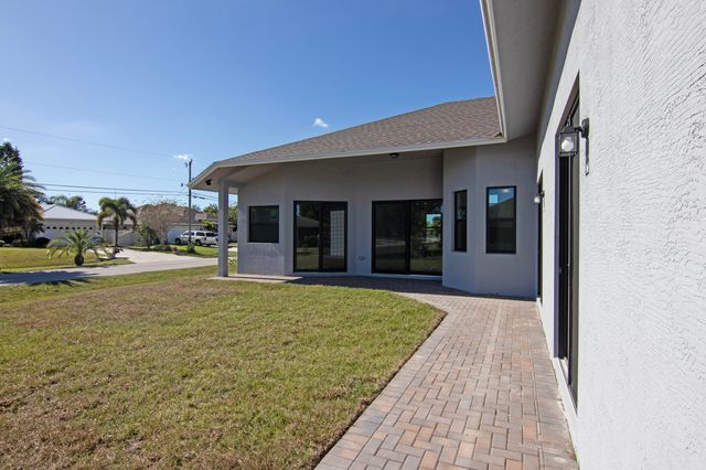 4689 SW Tacoma Street, Port St. Lucie, Port St Lucie, FL 34953