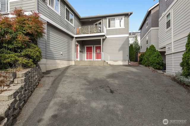 154 18th Avenue, Seattle, WA 98122