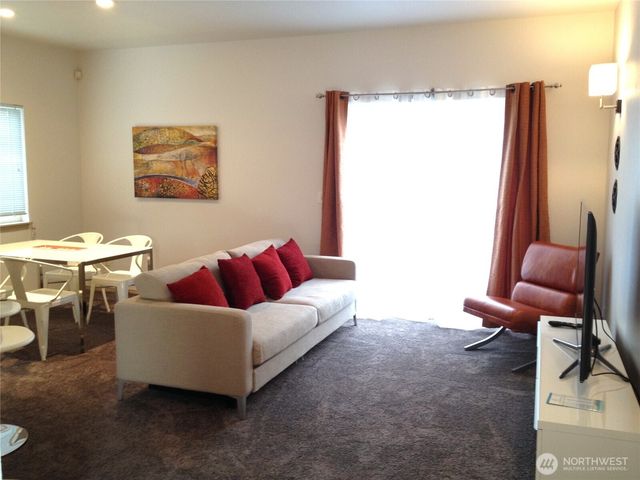 154 18th Avenue, Seattle, WA 98122