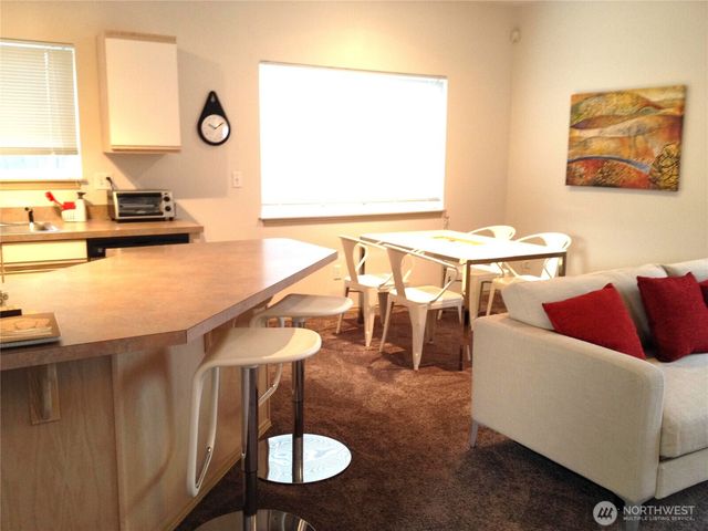 154 18th Avenue, Seattle, WA 98122