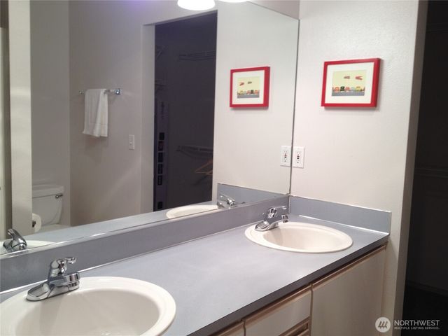 154 18th Avenue, Seattle, WA 98122