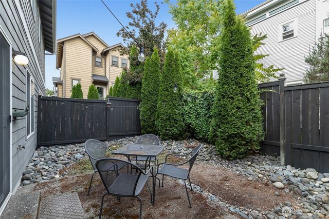 154 18th Avenue, Seattle, WA 98122