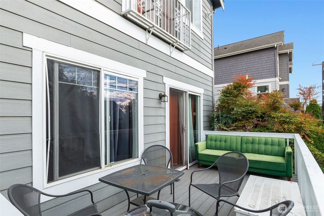 154 18th Avenue, Seattle, WA 98122