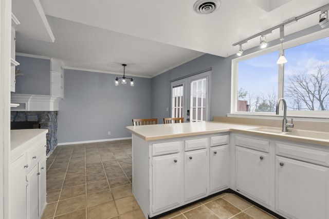 340 Huntington Ridge Dr, Nashville, TN 37211