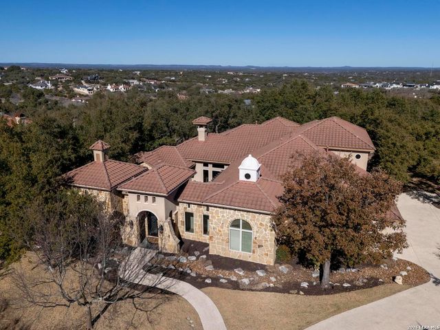 586 Clubs Drive, Boerne, TX 78006