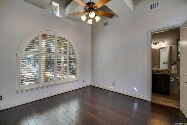 586 Clubs Drive, Boerne, TX 78006